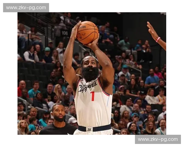 针尖对麦芒！正直播奇才vs快船：哈登领衔航母冲击连胜，普尔能否掀起华盛顿风暴？